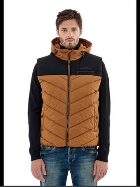 Kaporal XL Men's Hooded Puffer Vest in Brown and Black - never been worn!